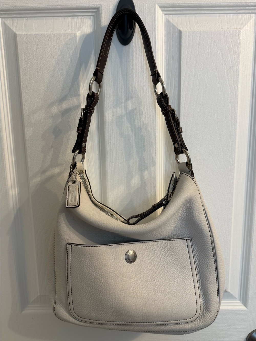 Vintage Coach Chelsea Pebbled Leather Hobo in Chalk White